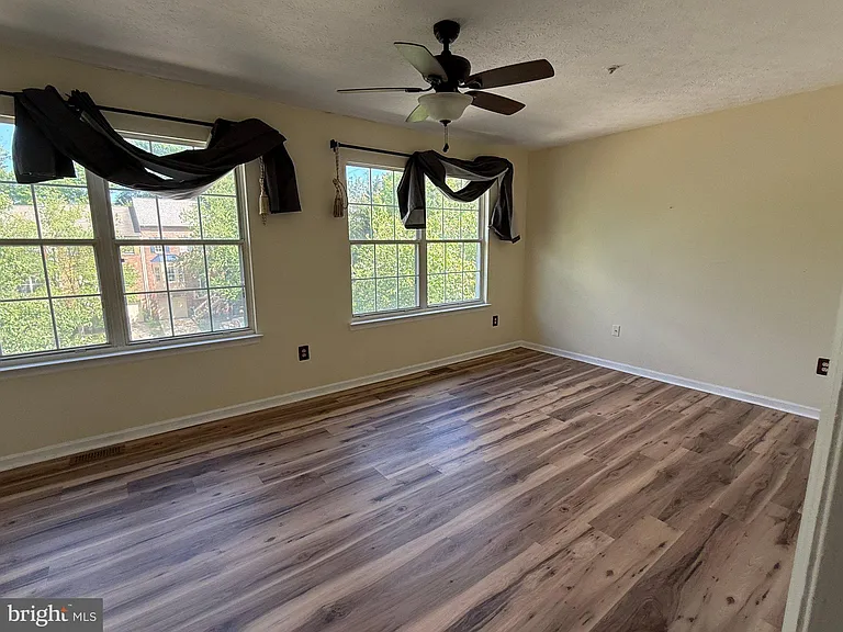 9324 Daly Ct — Photo 17