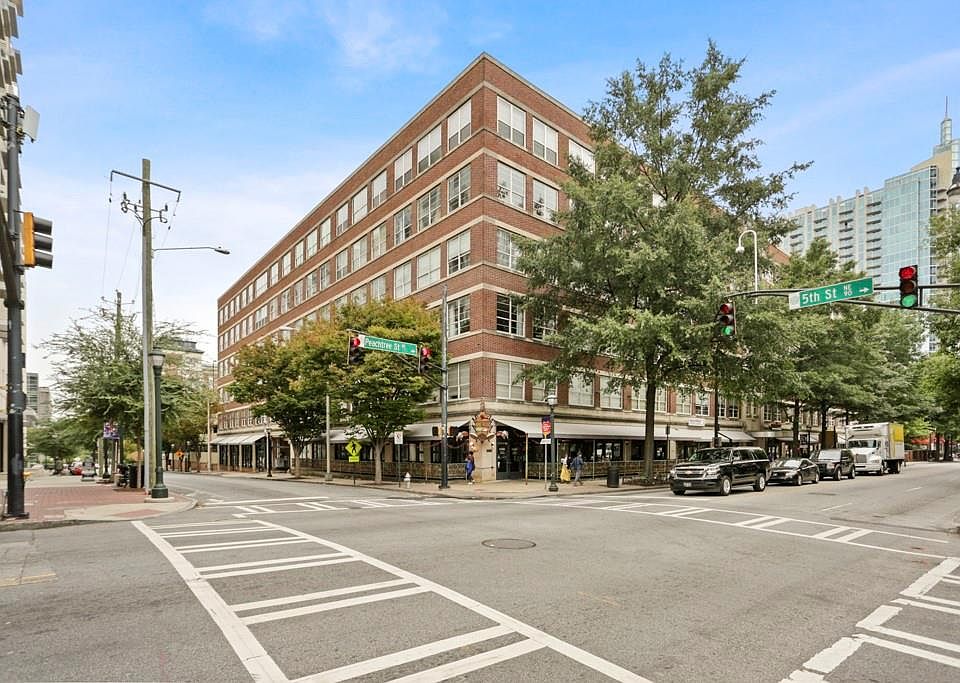 1st image of 800 Peachtree St NE