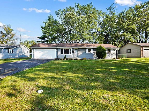 2nd image of 796 Wooddale Dr