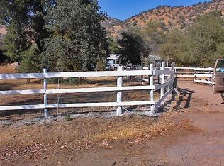 38422 Squaw Valley Rd, Squaw Valley, CA 93675