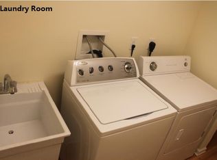 505 Princeton Ter SW, Vienna, VA 22180