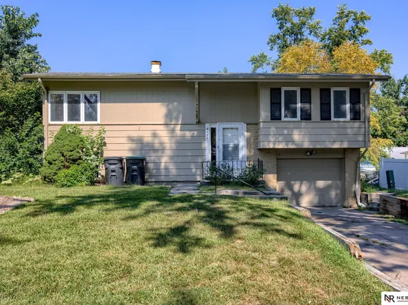 9458 Spencer St, Omaha, NE 68134
