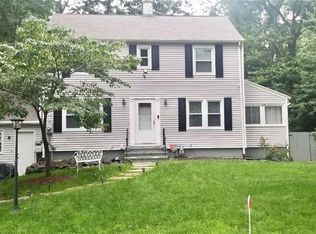 12 S Forest Cir, West Haven, CT 06516