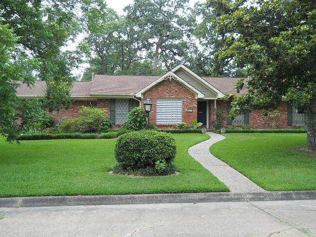 1st image of 112 Lakewind Dr