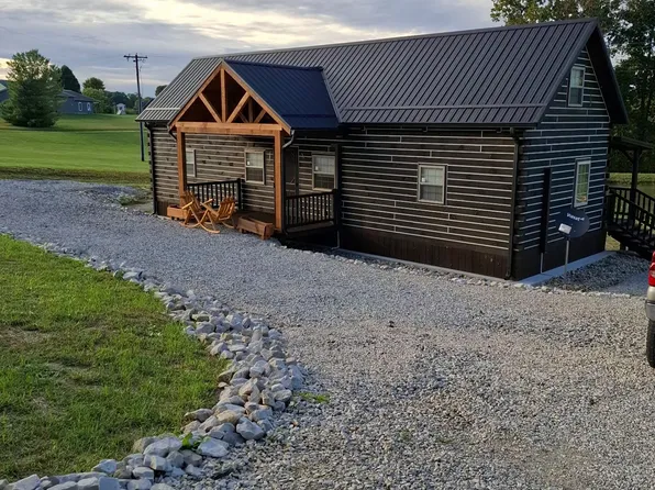 12403 E Hobbieville Rd, Springville, IN 47462
