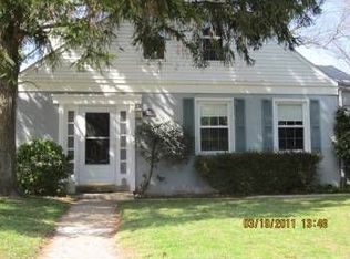 826 Scotia Rd, Philadelphia, PA 19128