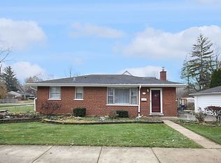 1302 Childs St, Wheaton, IL 60187