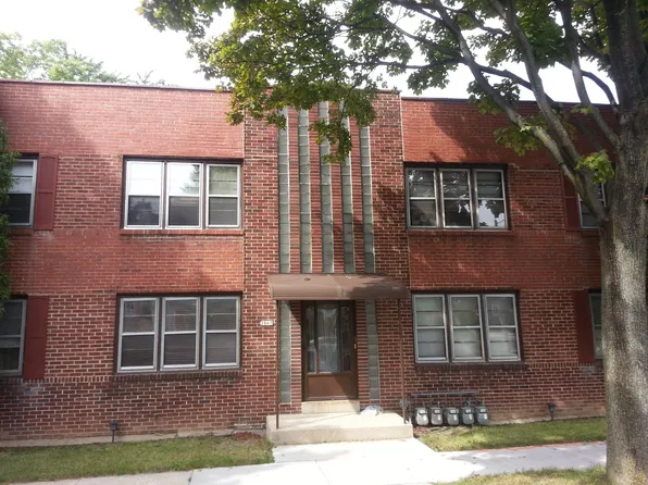 2865 N Hartung Ave, Milwaukee, WI 53210
