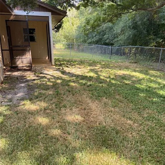 352 Cocoa Ct — Photo 16