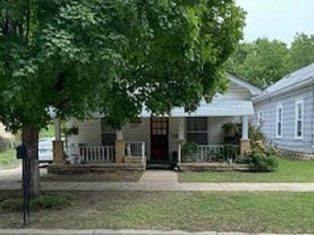 1st image of 807 S C St