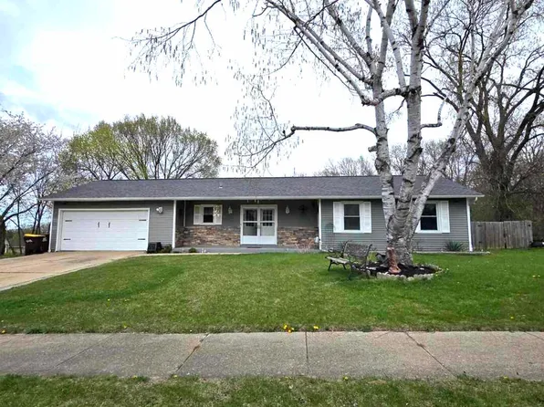 3504 Angus Ct, Rockford, IL 61109