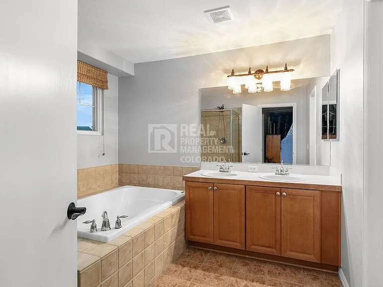 20650 E Dartmouth Dr — Photo 22