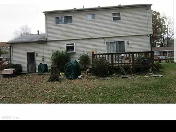 125 Saint Stephens Dr, Newport News, VA 23602
