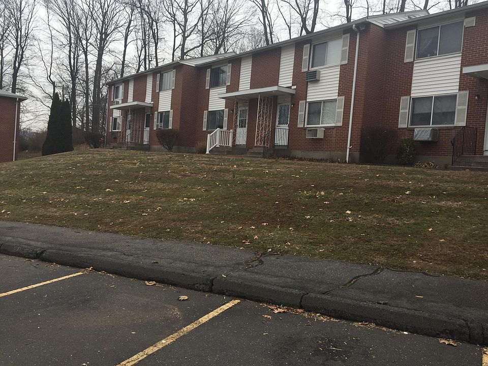 Building # 15 at 273 Queen St. in Southington (Rt 10).