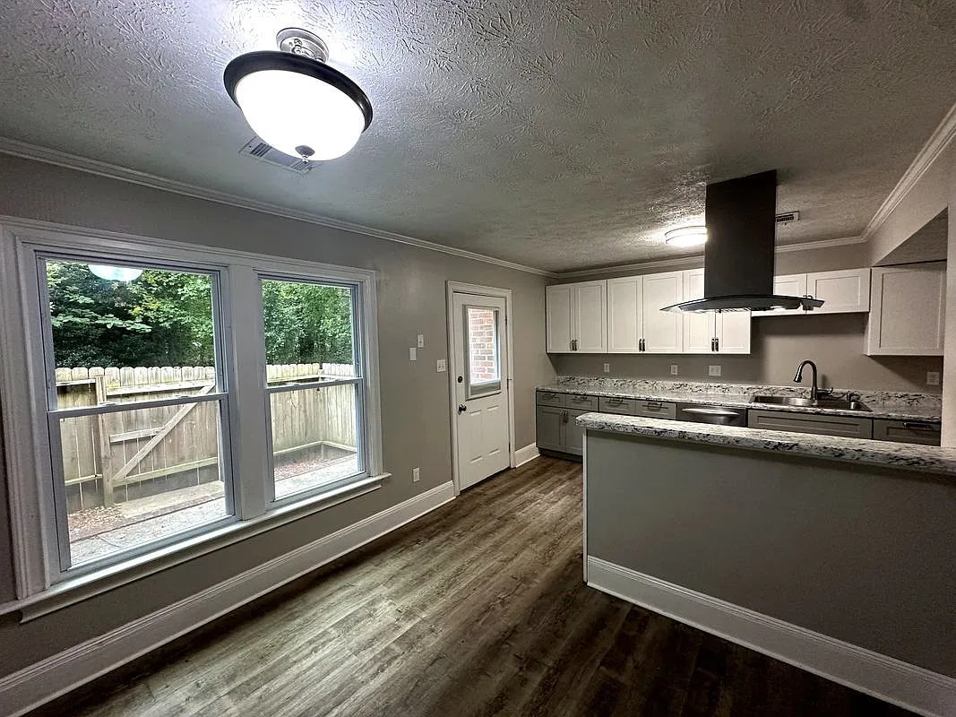 2 bed, 2.5 bath, 1280 sqft, $1,795 — Photo 1