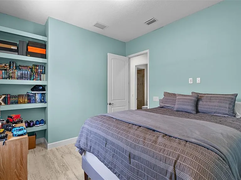 319 Compass Point Dr #201 — Photo 19