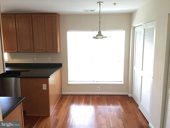 3rd image of 119 Pasture Side Pl