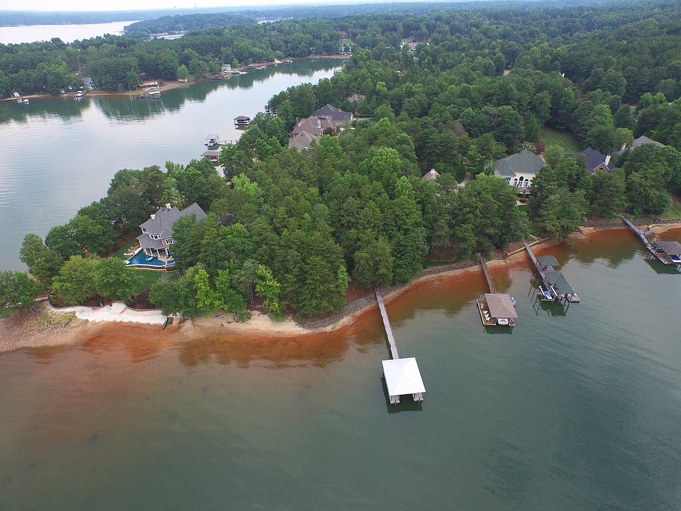 1st image of 141 Cedar Bluff Ln