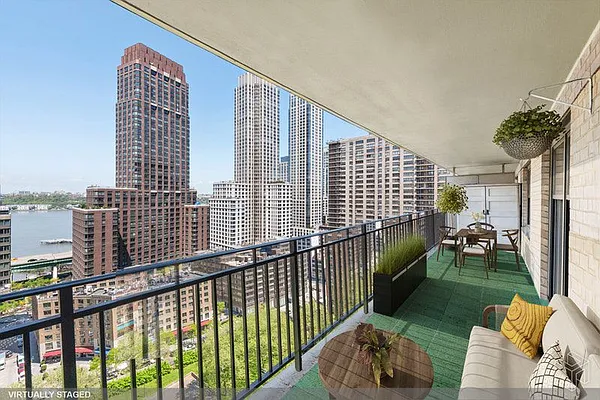 Sold by Halstead Real Estate | media 4