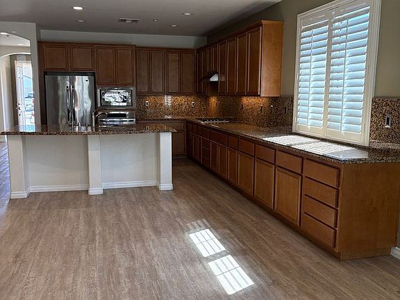 2nd image of 1535 Rose Arbor Ct