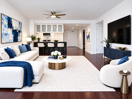 Living room, photo 2