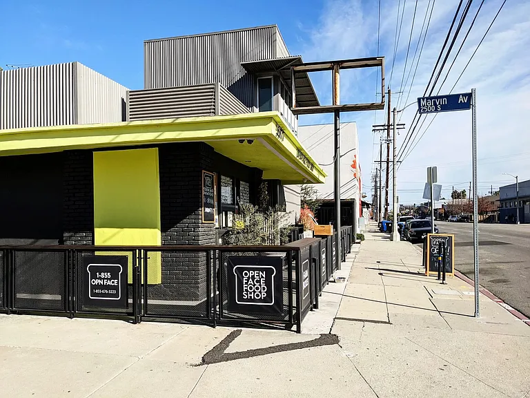 4403 1/2 W Exposition Blvd — Photo 41