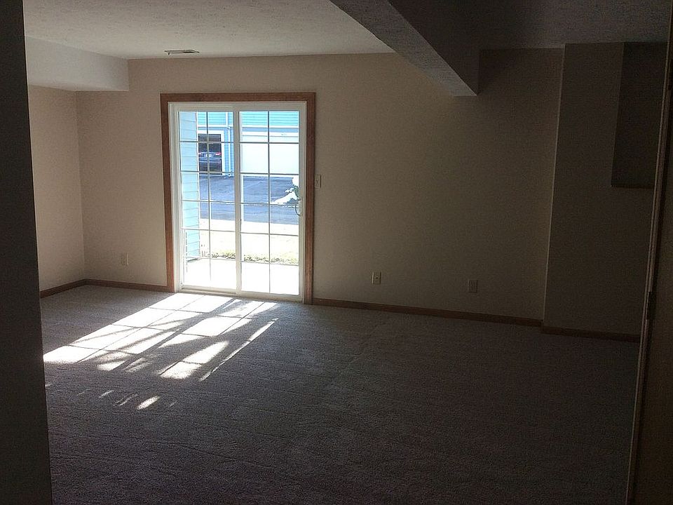 1st image of 4032 N Lakeside Dr