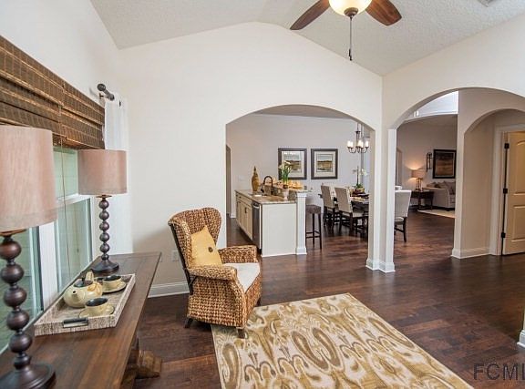 Sunroom to Kitchen