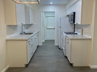 1605 N Brown St, Hanford, CA