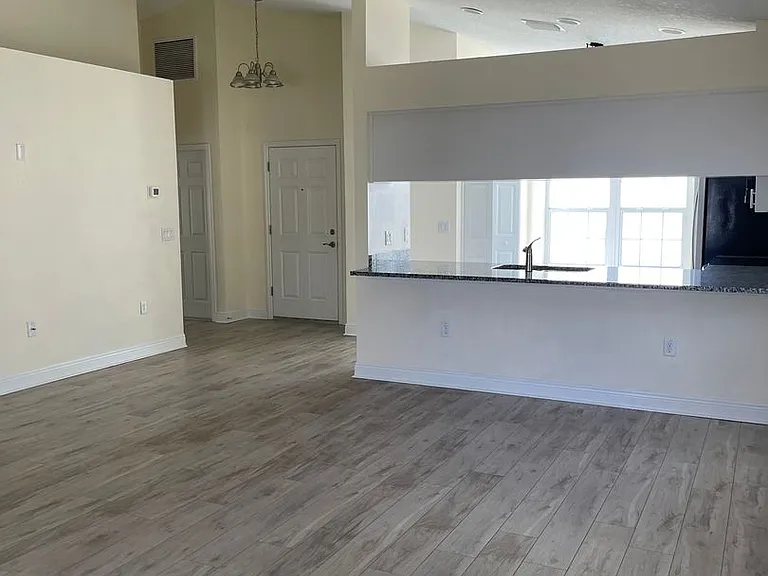 10114 Briar Cir — Photo 8