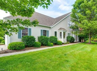 8125 Knolls Way #30, Chagrin Falls, OH 44023