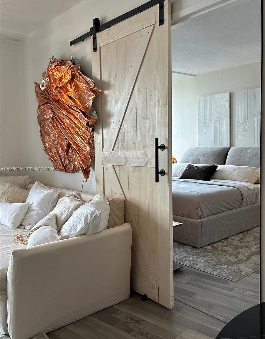 King Cole Condo — Photo 3