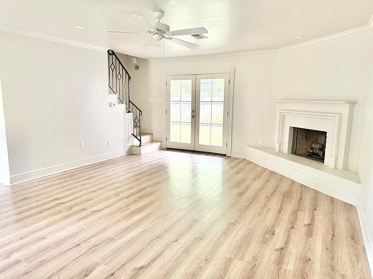 7980 Lasalle Ave — Photo 3