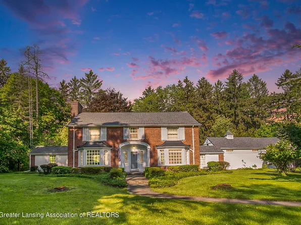 4301 Courtside Dr, Williamston, MI 48895