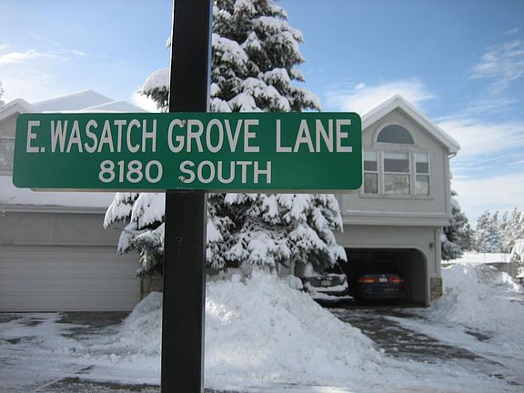 4th image of 3534 E Wasatch Grove Ln