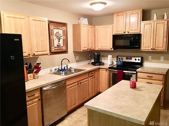 3rd image of 20002 97th Avenue Ct E