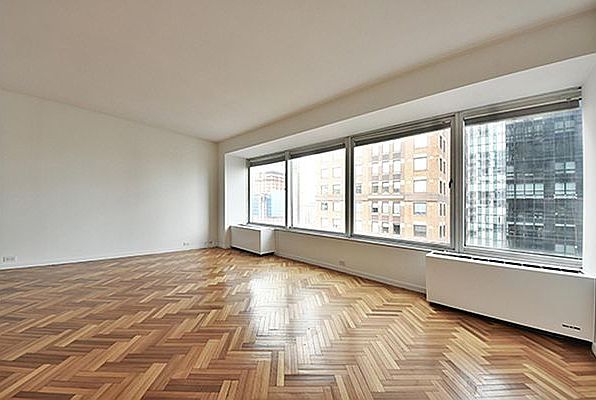 1st image of 150 W 56th St APT 3706