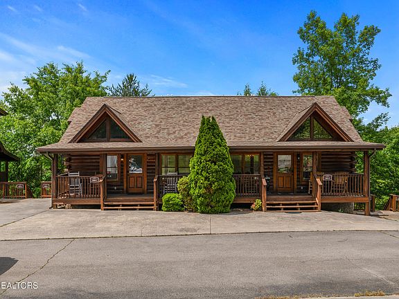 2nd image of 841 Golf View Blvd