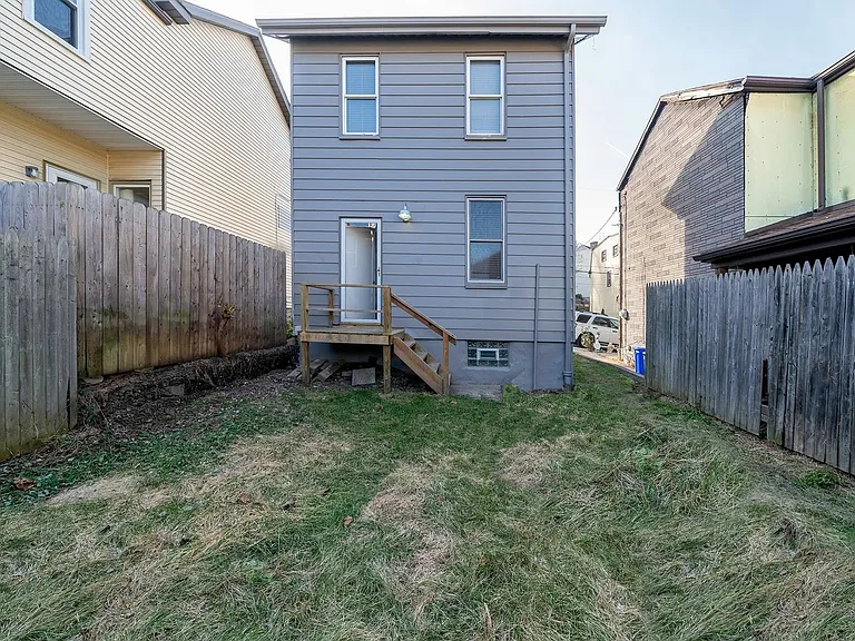 3833 Acorn St — Photo 11