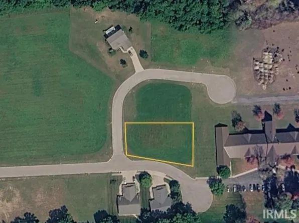 111 Willow Creek Ct, Winamac, IN 46996