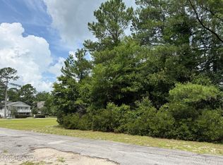 103 Lighthouse Ln, New Bern, NC 28560