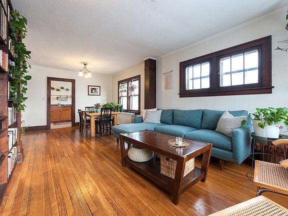 3rd image of 2408 Plymouth Ave N APT 3