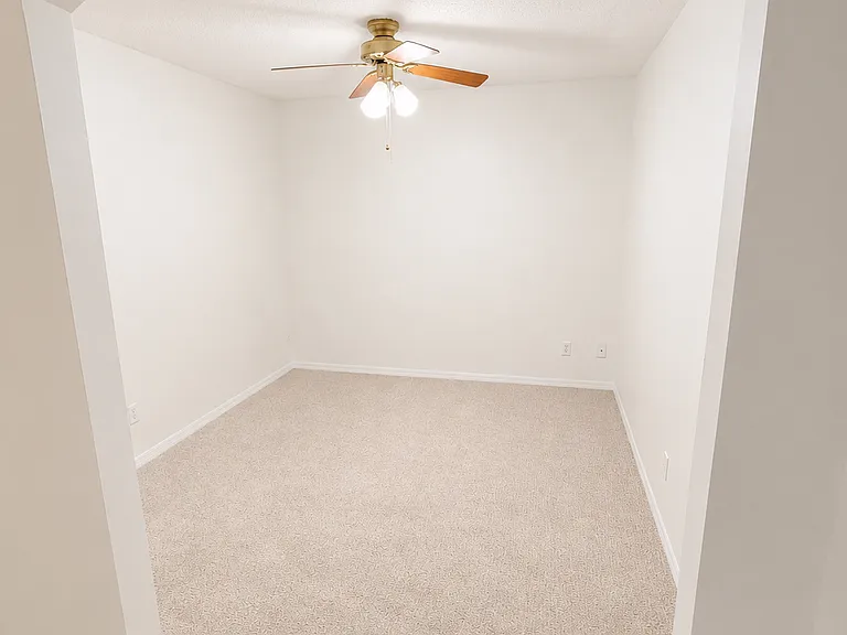 1740 SW 114th Ter — Photo 19