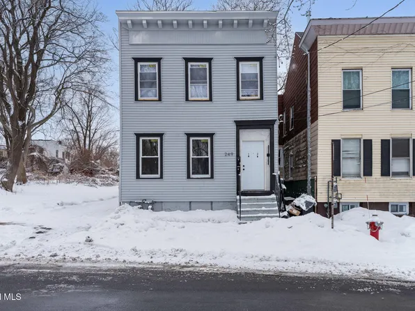 249 2nd St, Albany, NY 12206