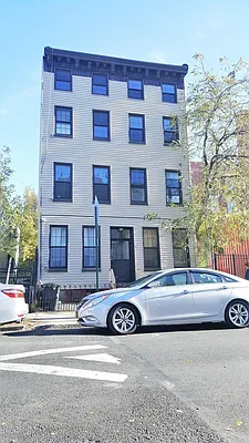 Rented by EXR | media 31