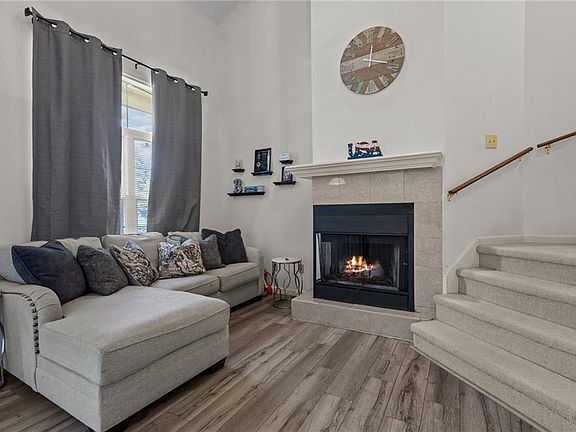 3rd image of 626 Smithfield Rd APT 908