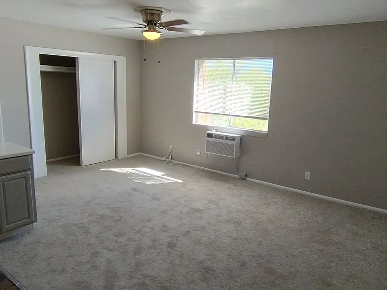 2426 Garfield Ave SE — Photo 19