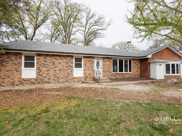 2214 N Buroak Ct, Bonfield, IL 60913
