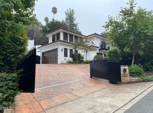 355 Corona Dr, La Canada Flintridge, CA 91011