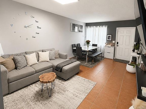 4th image of 7830 NW 6th St APT 103